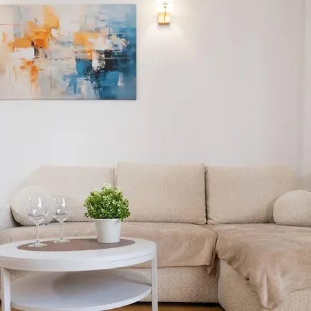 Comfort & Aleja Solidarnosci *