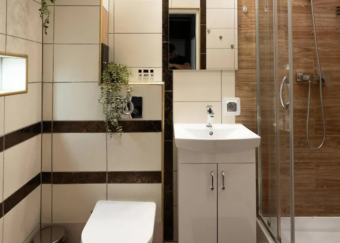 Comfort & Aleja Solidarnosci * Warszawa