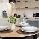 Comfort & Aleja Solidarnosci Appartement Warschau